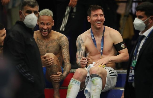 越老越妖！朱婷16分单场MVP！科内欧冠2连胜，第4座世俱杯稳了！（朱婷16分荣膺MVP，科内欧冠两连胜，第4座世俱杯在望）