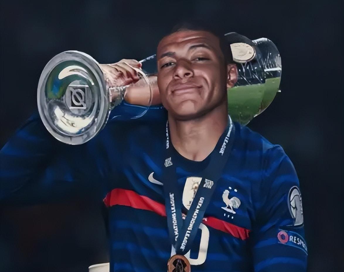 东体：邵佳一执教国足意愿强烈，“土洋结合”模式被业内看好（东体：邵佳一强烈意愿执掌国足，“土洋结合”方案获业内看好）