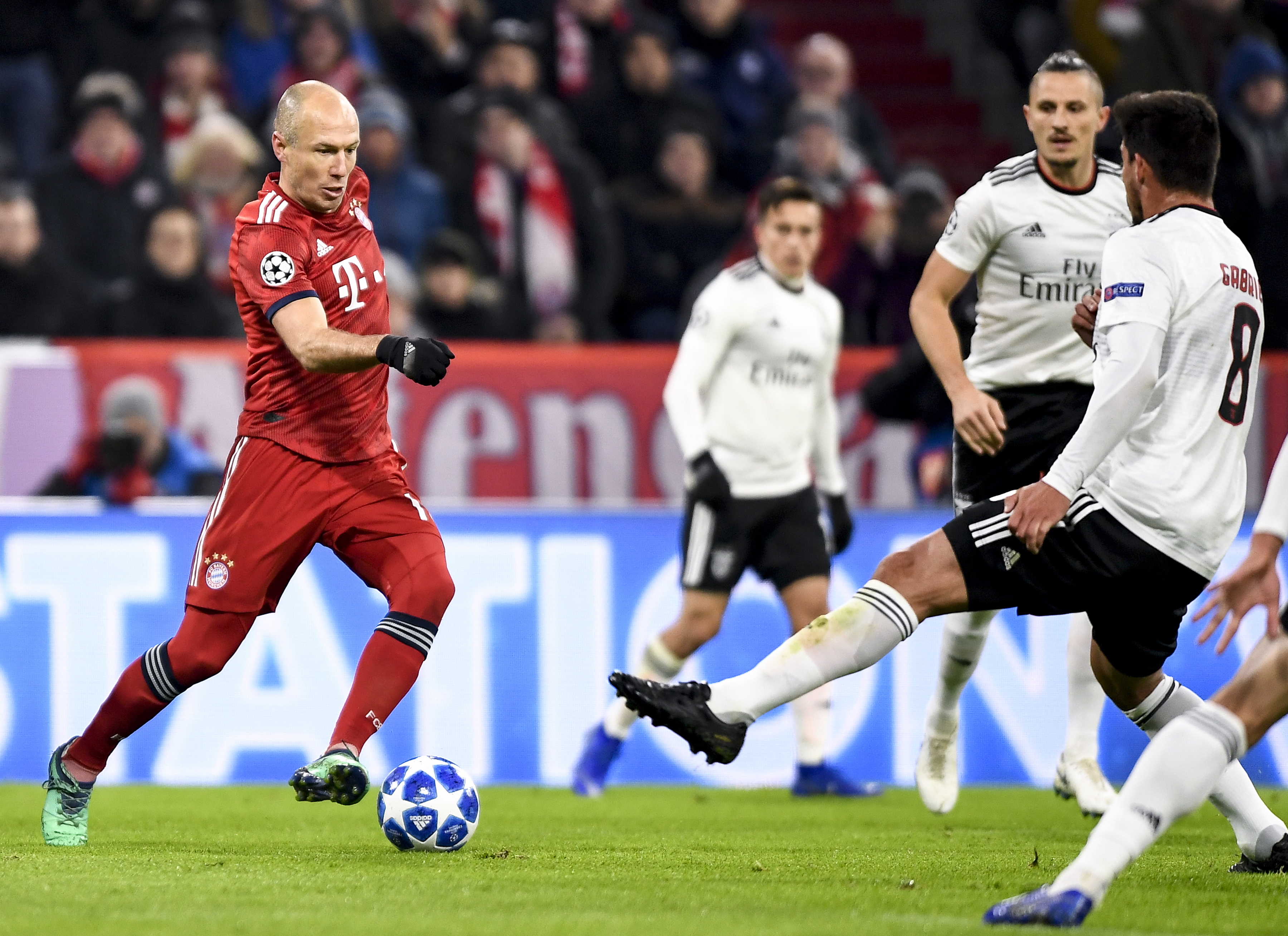 FIFA女足最新排名：中国女足下降一位至世界第17，亚洲第四（FIFA女足排名更新：中国队降至世界第17位，亚洲第4）