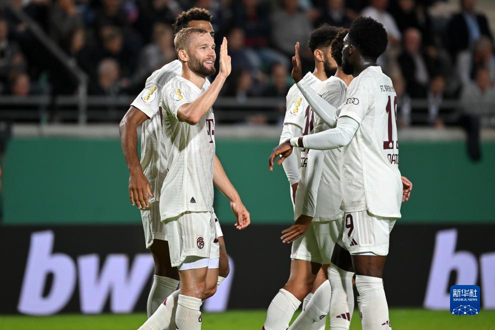 英超焦点战：纽卡斯尔联VS伯恩利 赛前全方位解析与比分前瞻（英超重磅对决：纽卡斯尔联vs伯恩利 赛前深度解读与比分预测）