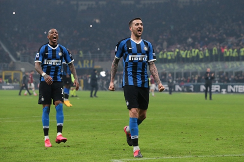 阿尔特塔：孔帕尼做什么都会很出色，他干得这么好我非常开心（阿尔特塔盛赞孔帕尼：无论做什么都很出色，他的表现让我非常高兴）