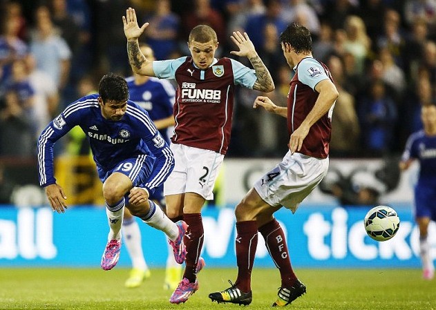 詹姆斯谈最后一攻选择：就是以正确的方式打球，没有1秒犹豫（詹姆斯谈最后一攻：坚持正确打法，零犹豫）